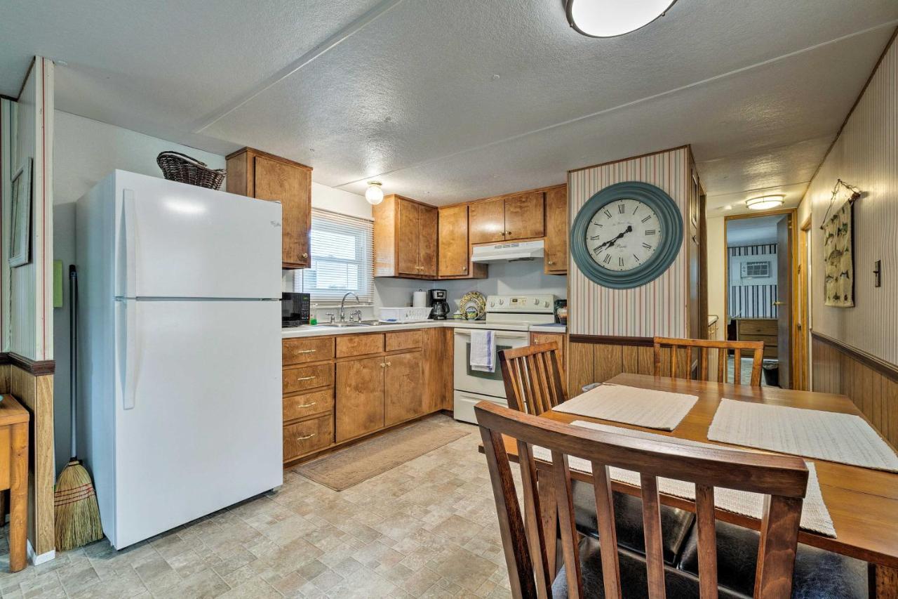 Cabin With Fire Pit, Walk To Steinhatchee River! Exterior photo